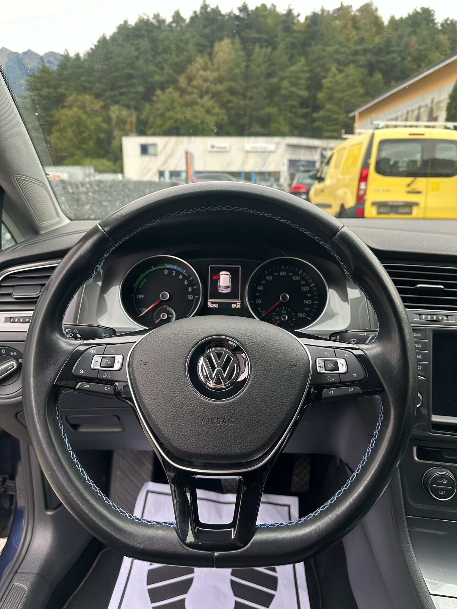 VW e-Golf-image-7