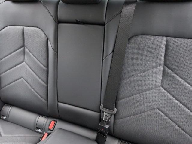 BMW 5er Reihe G60 520d xDrive-image-9