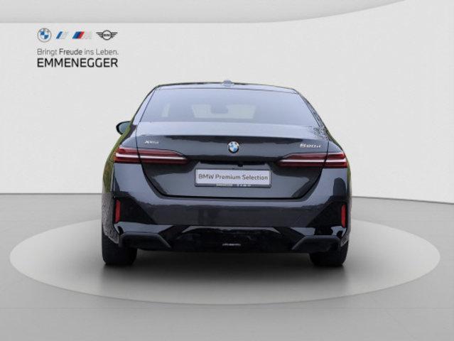 BMW 5er Reihe G60 520d xDrive-image-6