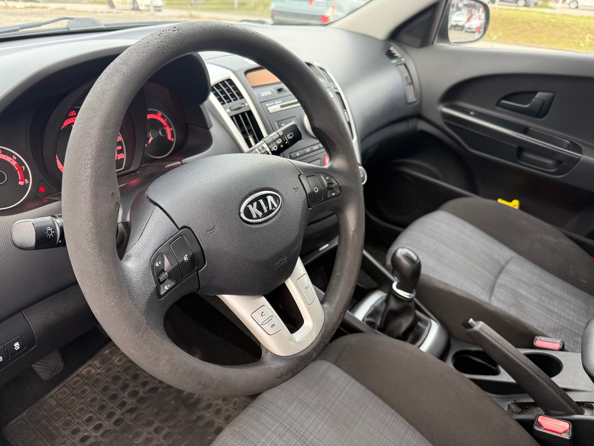 KIA Cee'd 1.6 16V Style-image-10