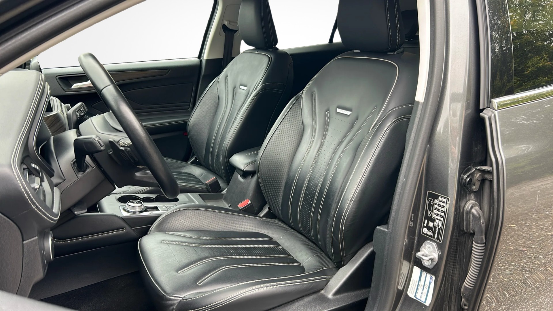 FORD Focus 1.0 SCTi Vignale Automatic-image-5