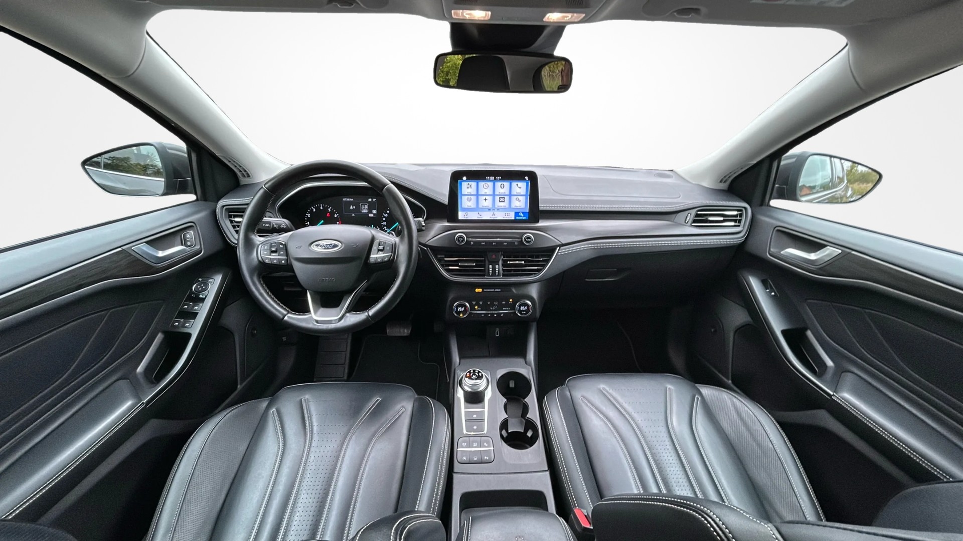 FORD Focus 1.0 SCTi Vignale Automatic-image-4