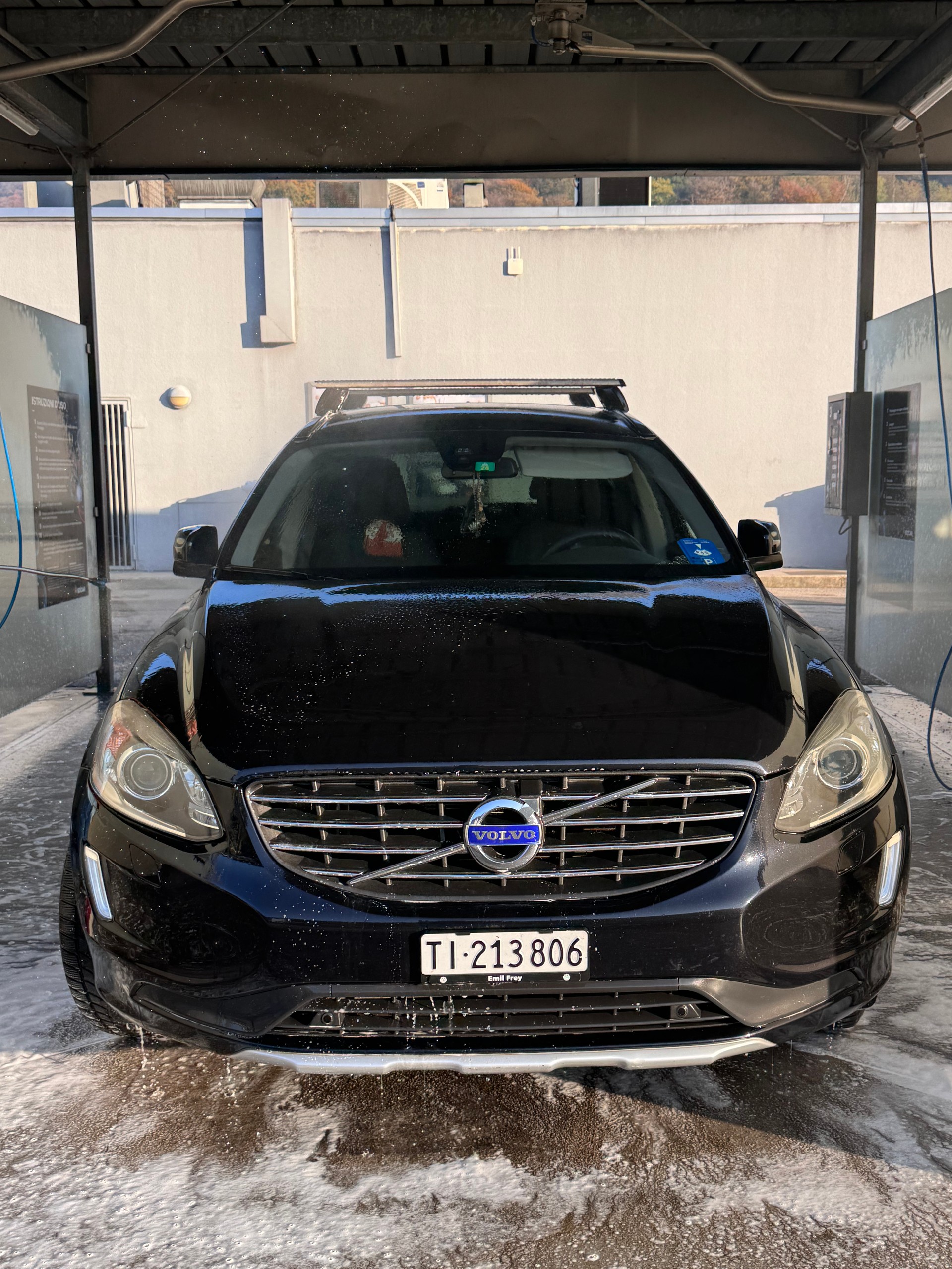 VOLVO 2.4 D4 Family Ed. AWD-image-3