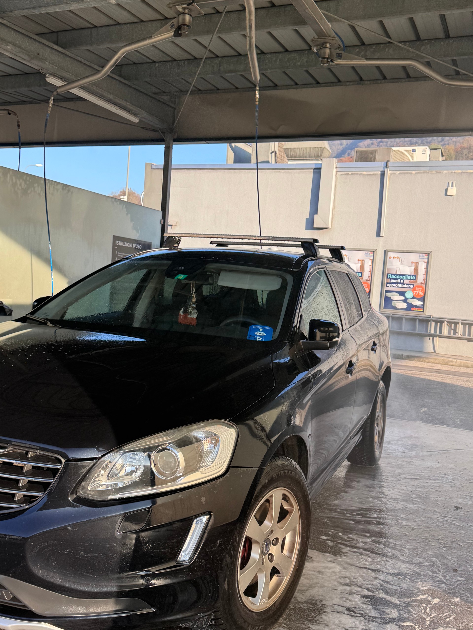 VOLVO 2.4 D4 Family Ed. AWD-image-5