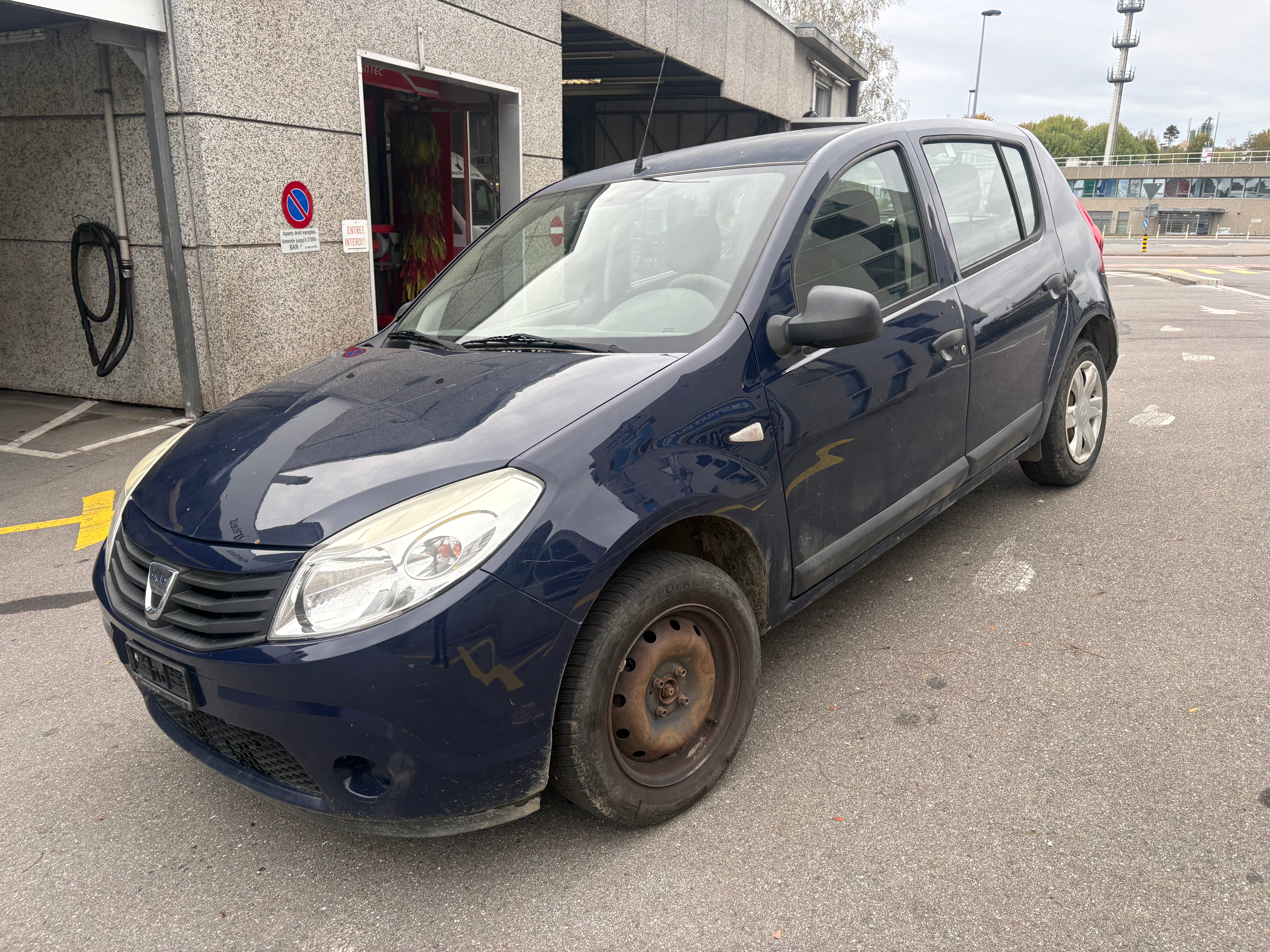 Car photo