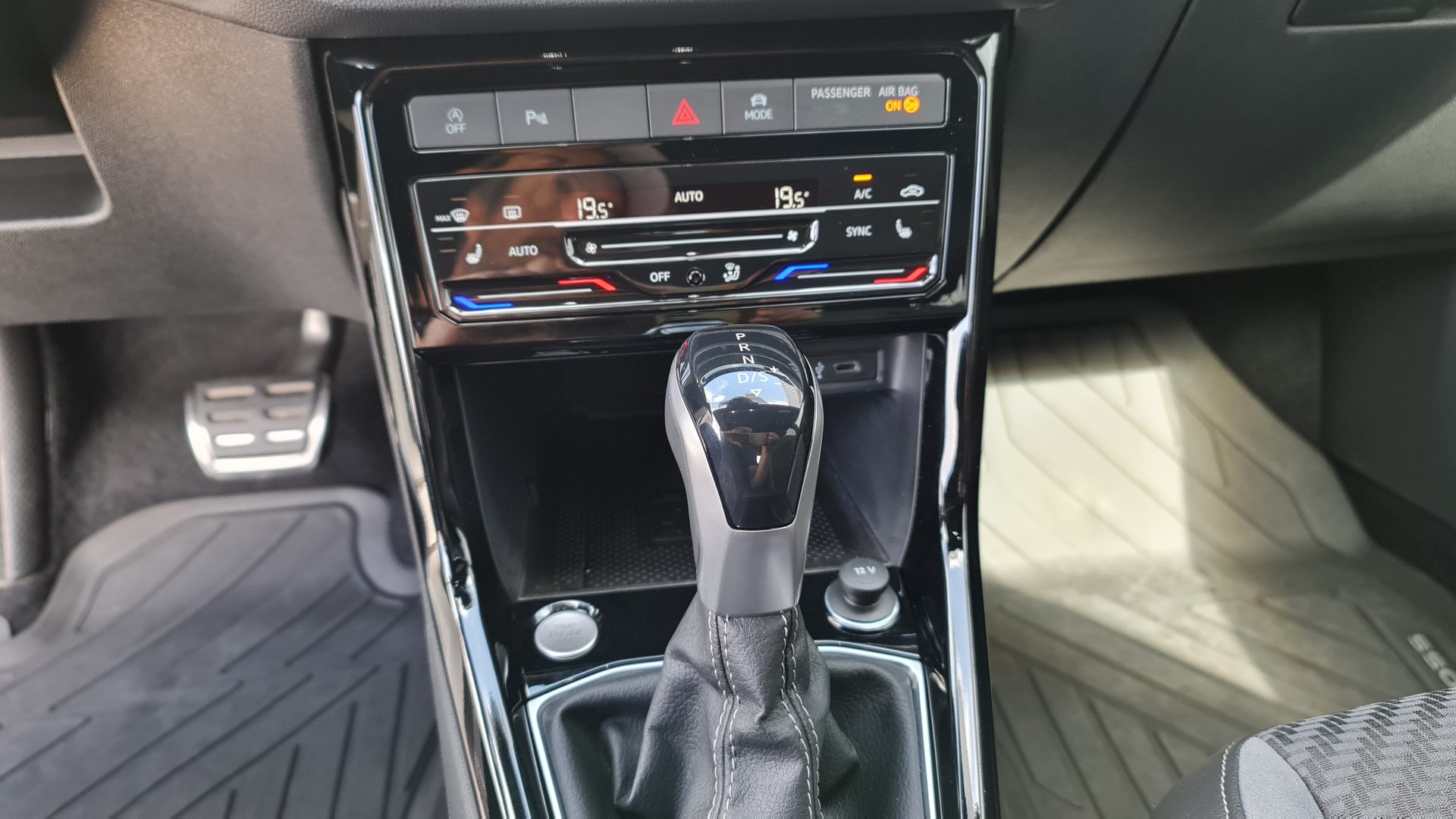 VW T-Cross 1.0 TSI Style DSG-image-9