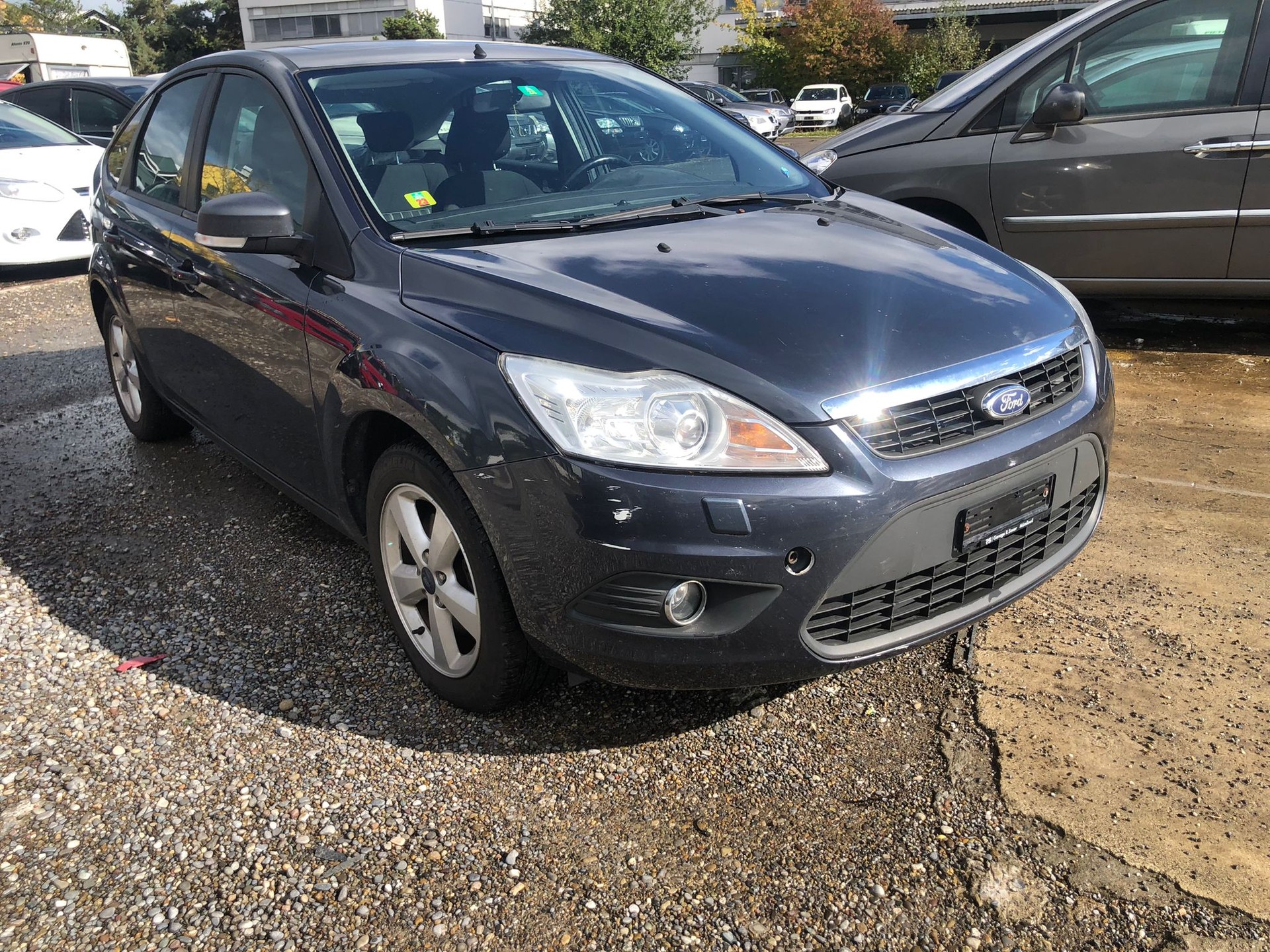 FORD Focus 2.0i Titanium-image-1