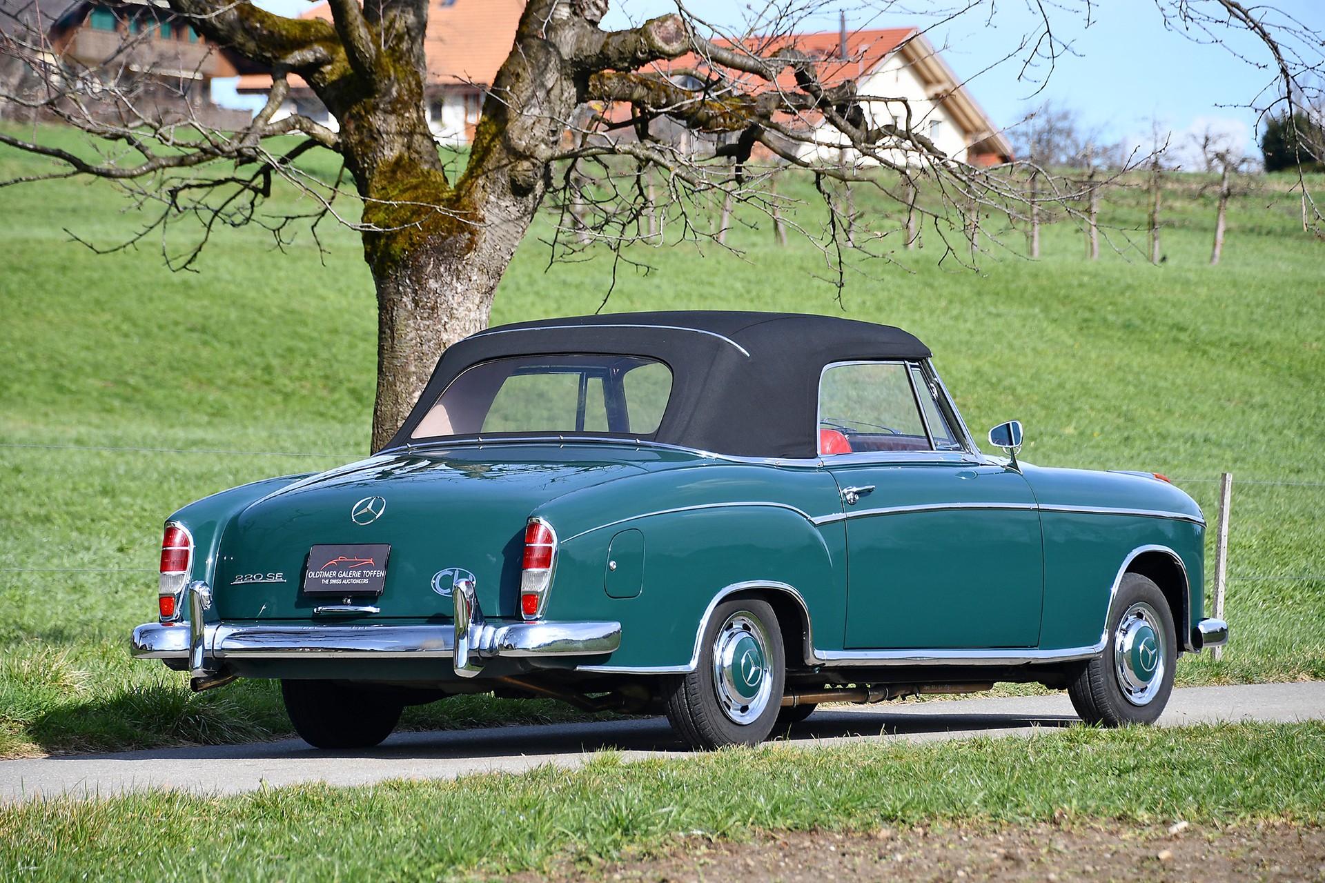 MERCEDES-BENZ 220 SE Cabriolet-image-10
