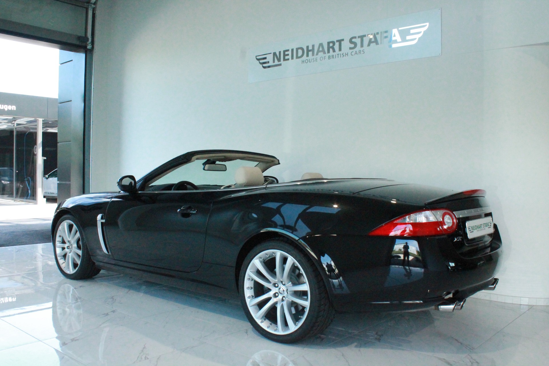 JAGUAR XKR 4.2 V8 SC Automatic-image-3