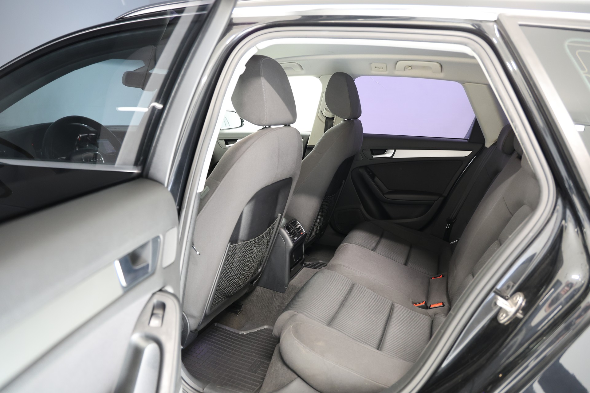 AUDI A4 Avant 1.8 TFSI multitronic-image-15
