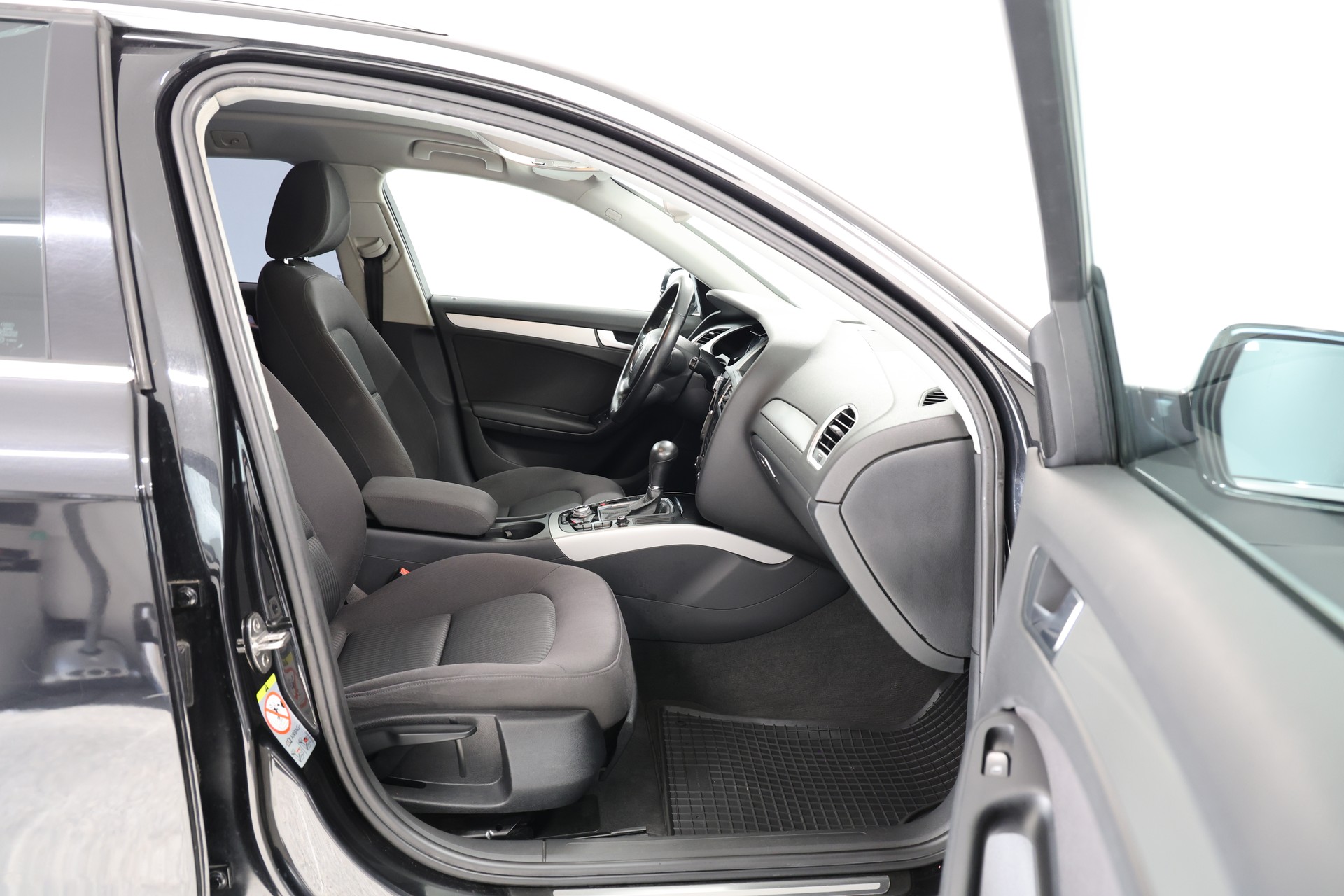 AUDI A4 Avant 1.8 TFSI multitronic-image-9