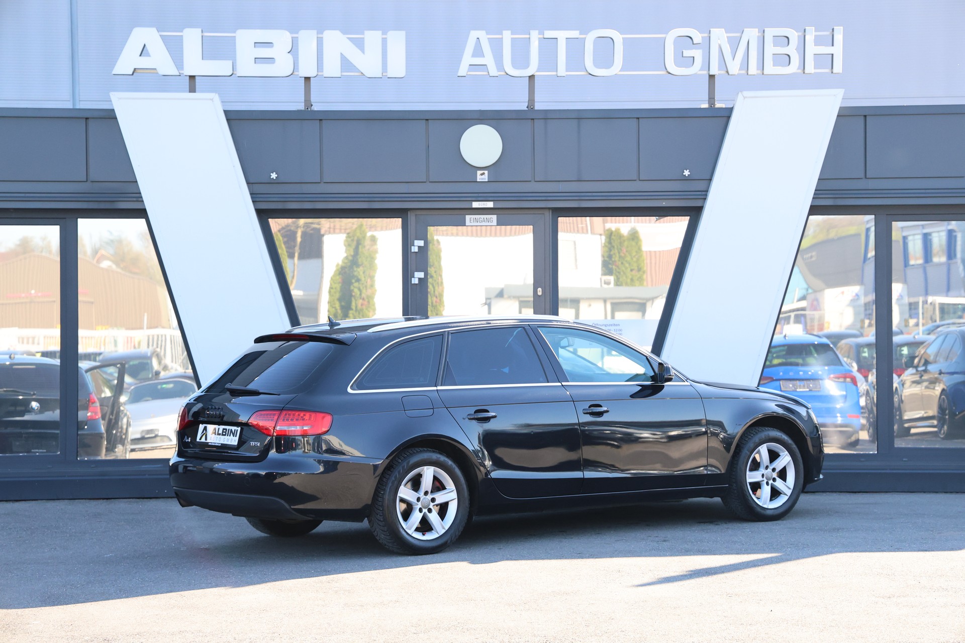 AUDI A4 Avant 1.8 TFSI multitronic-image-1