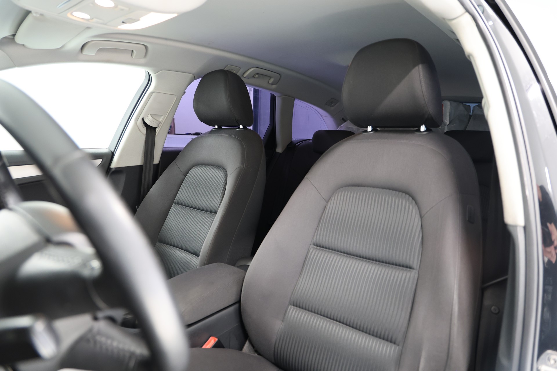 AUDI A4 Avant 1.8 TFSI multitronic-image-6