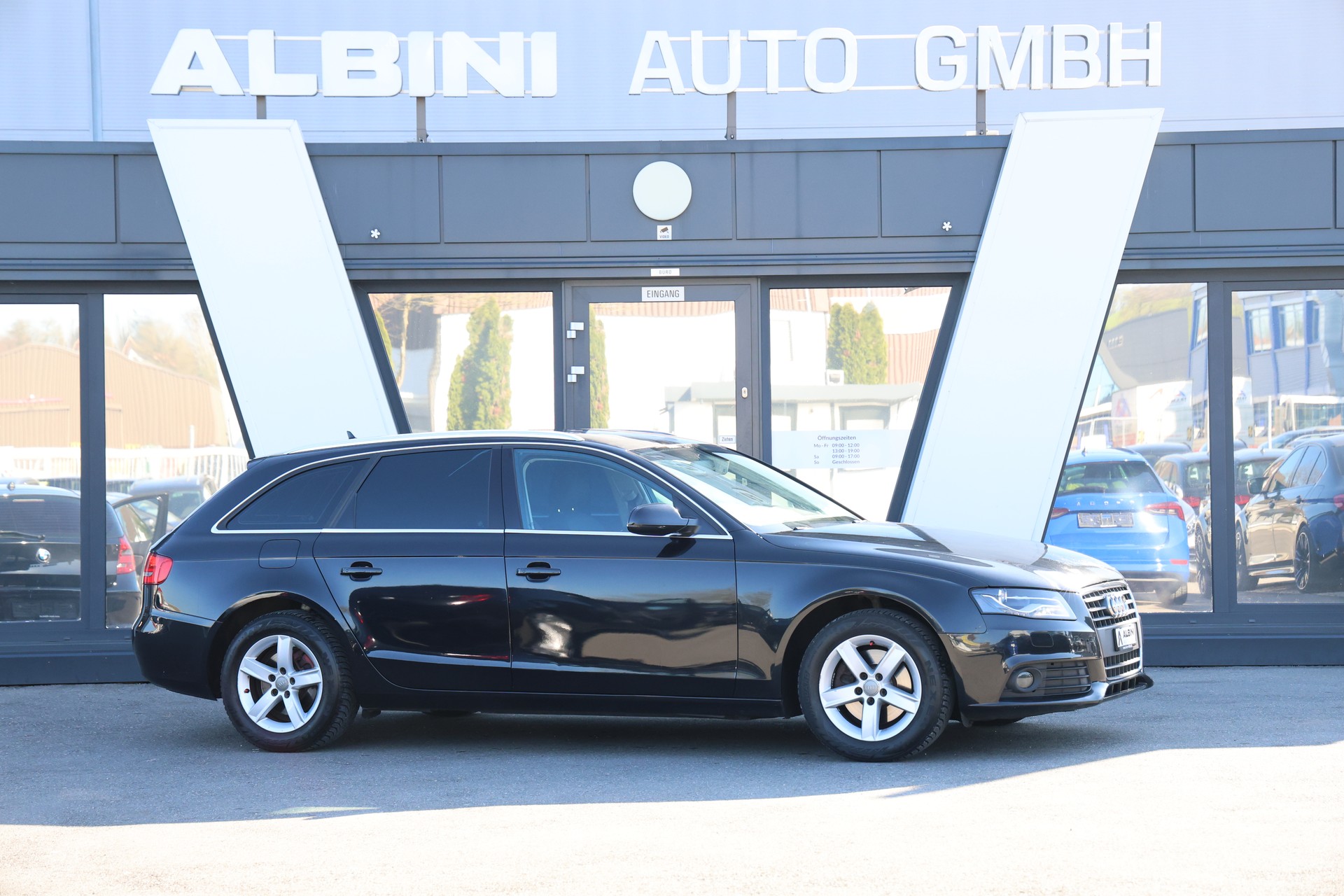 AUDI A4 Avant 1.8 TFSI multitronic-image-2