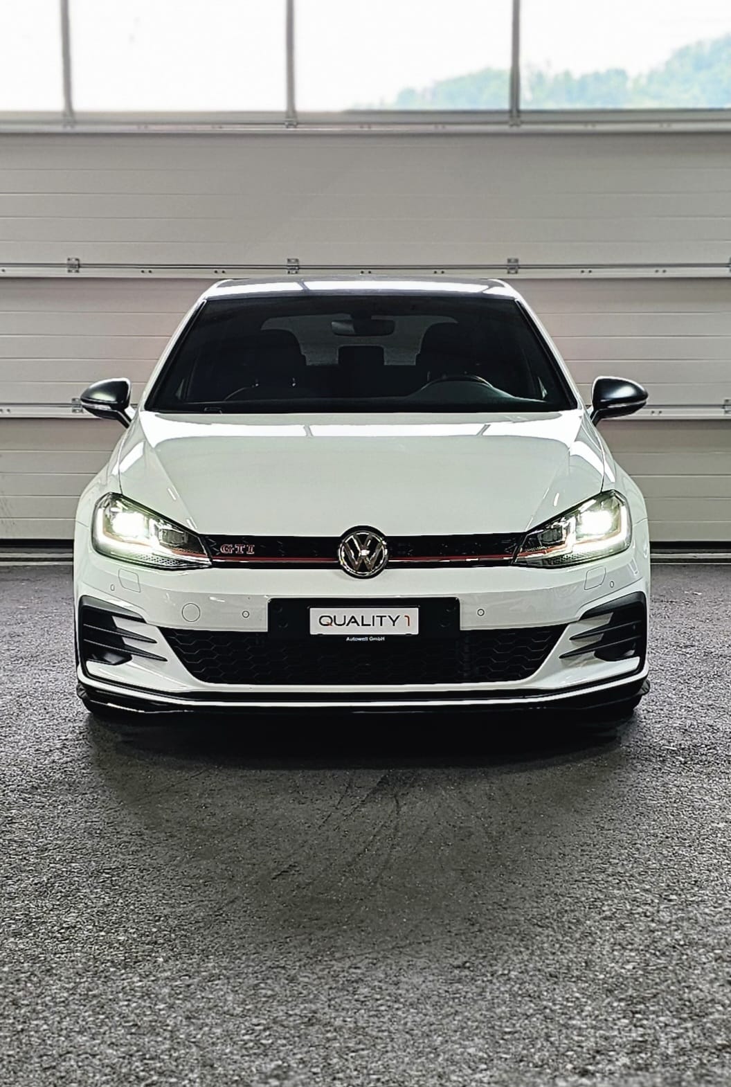 VW Golf 2.0 TSI GTI TCR DSG-image-7