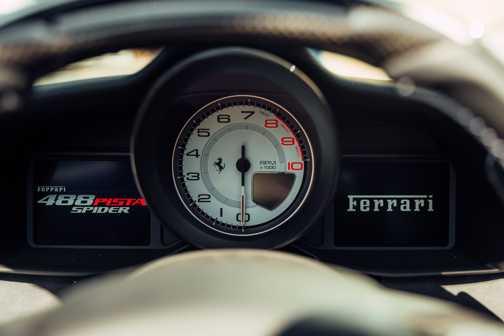 FERRARI 488 Pista Spider 3.9 V8-image-18