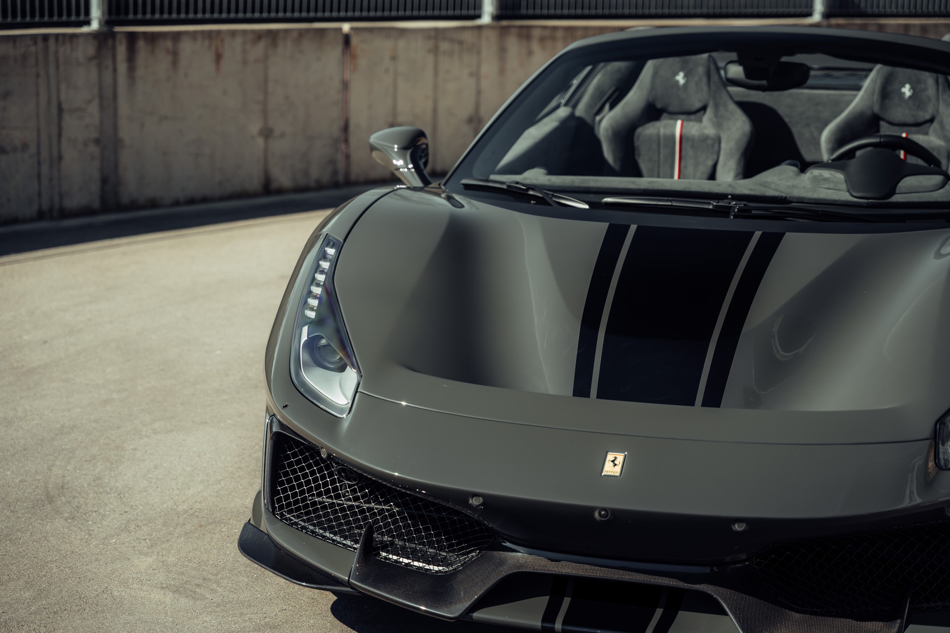 FERRARI 488 Pista Spider 3.9 V8-showroom-element-3