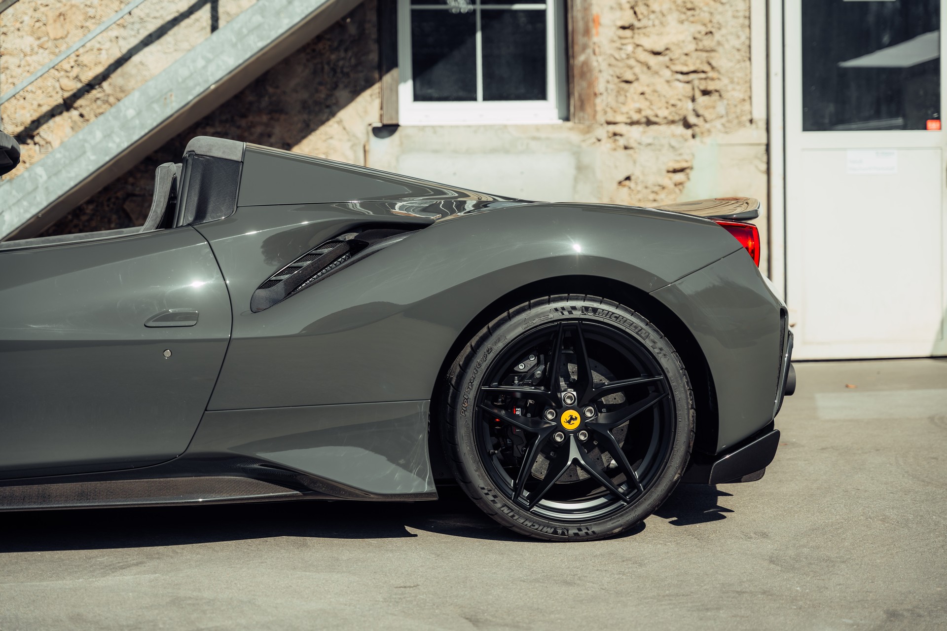 FERRARI 488 Pista Spider 3.9 V8-image-20