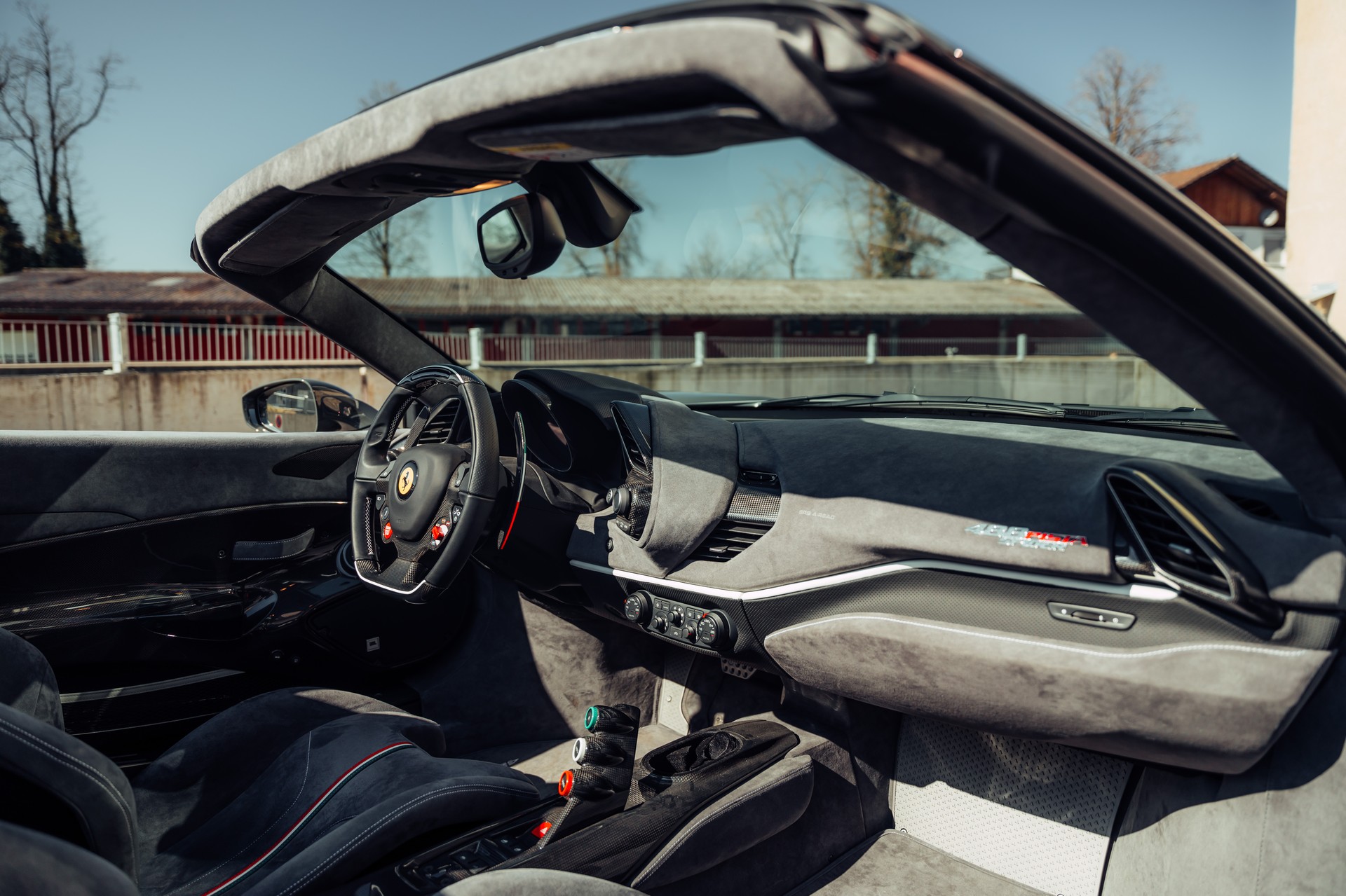 FERRARI 488 Pista Spider 3.9 V8-image-12