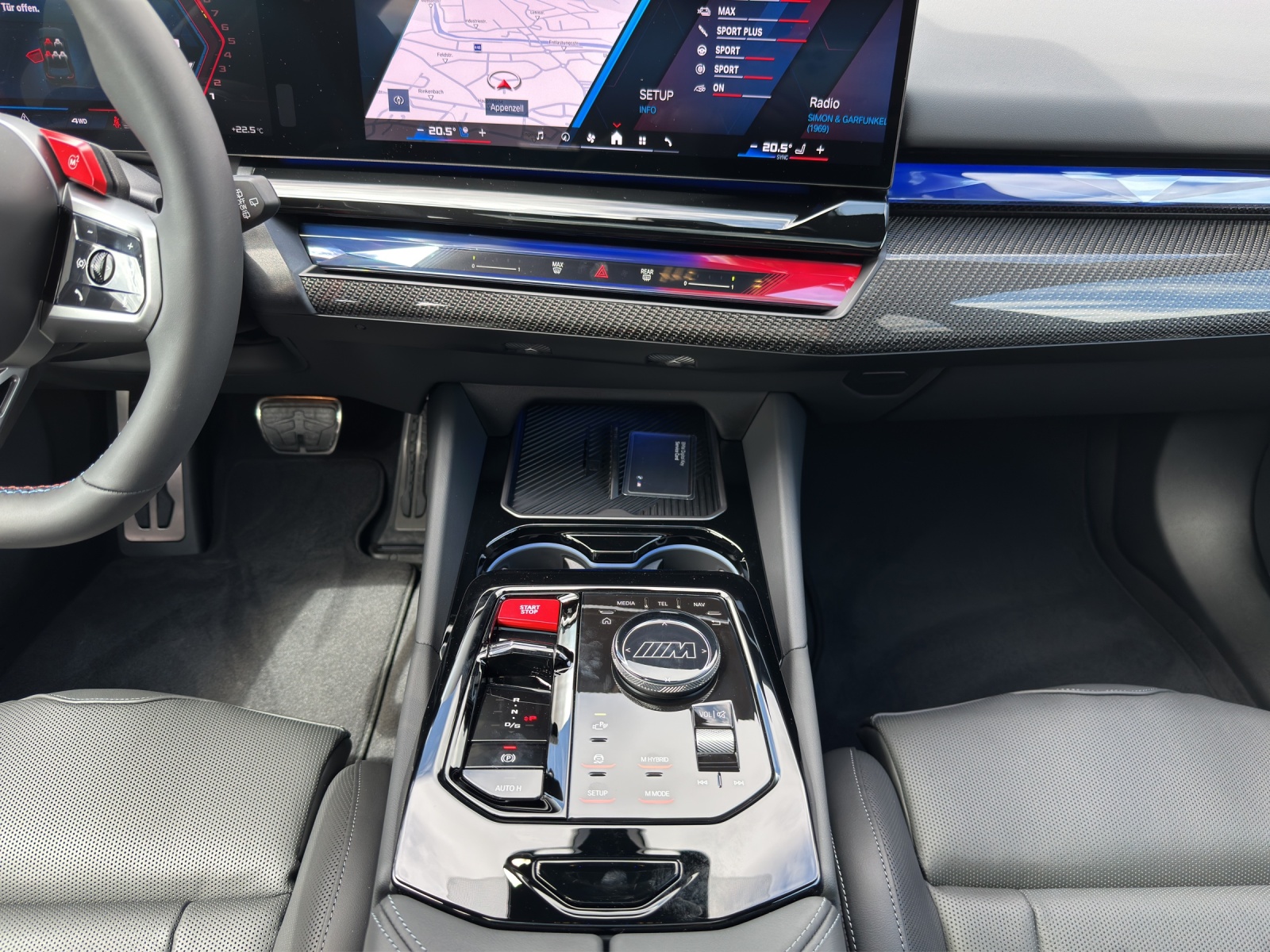 BMW M5 xDrive Touring-image-12