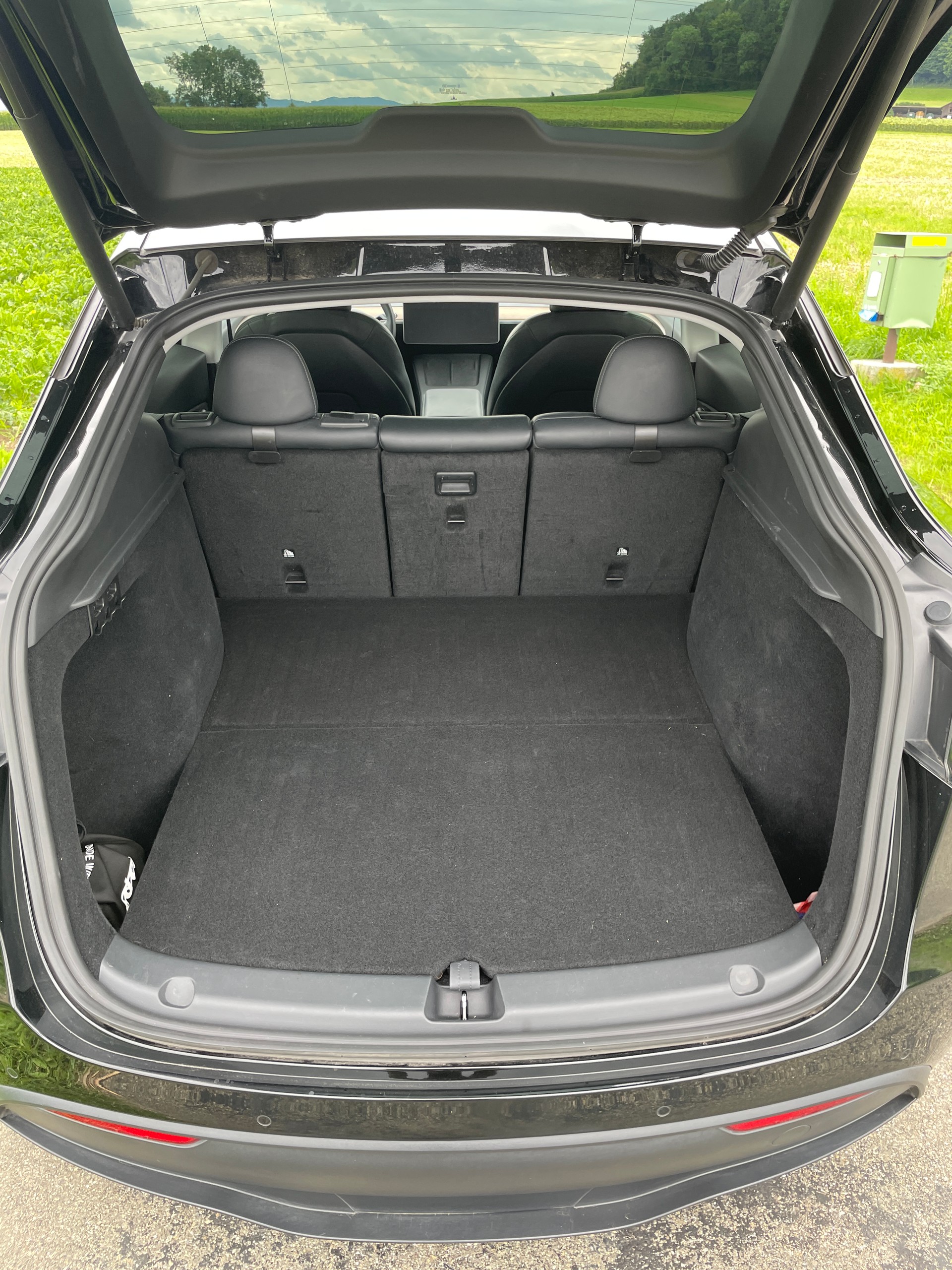 TESLA Model Y Performance-image-5