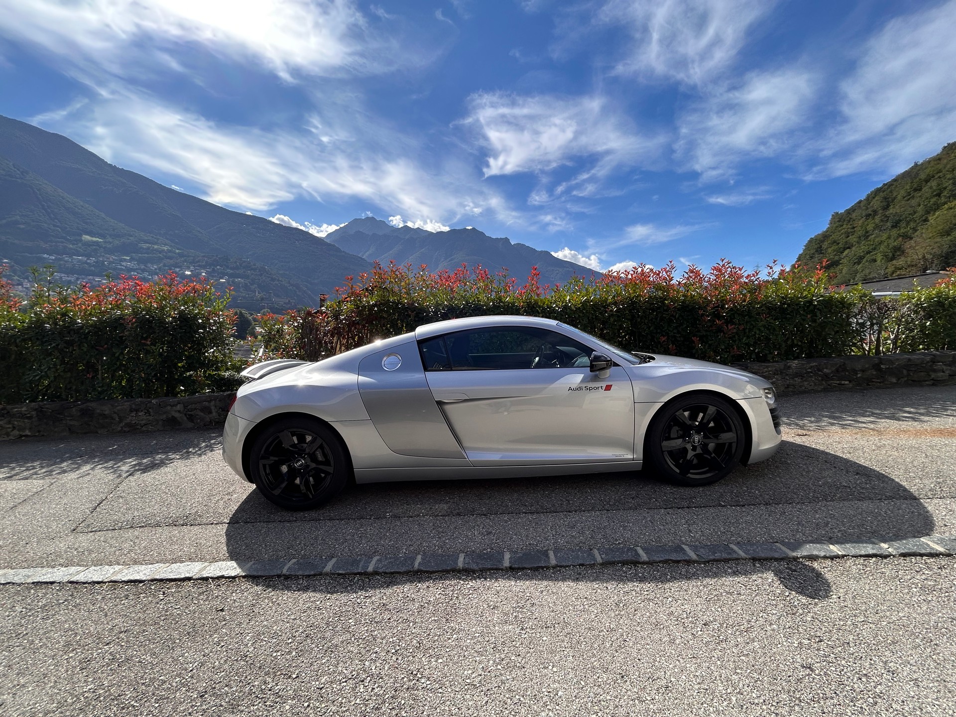AUDI R8 Coupé 4.2-image-0