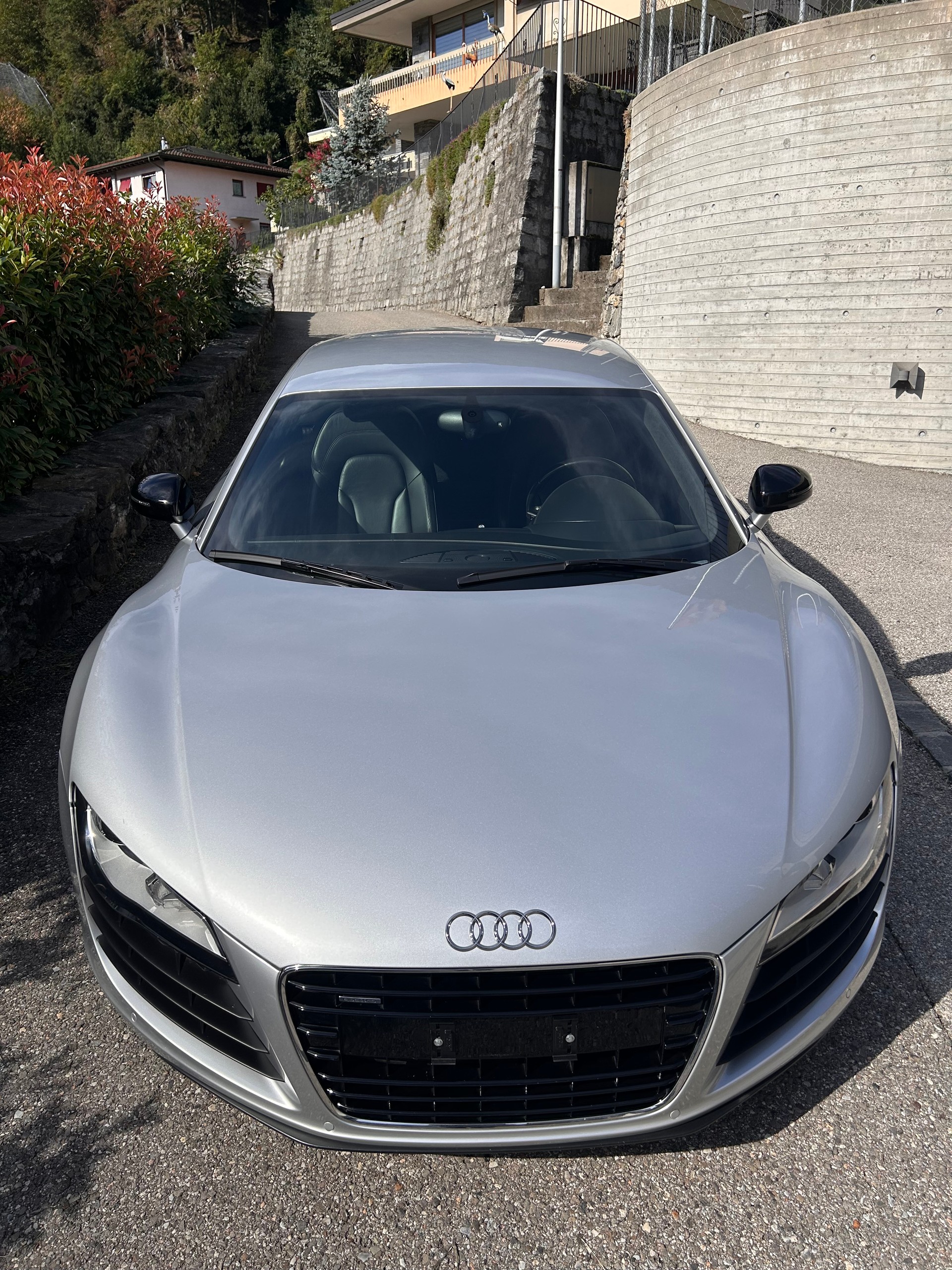 AUDI R8 Coupé 4.2-image-3