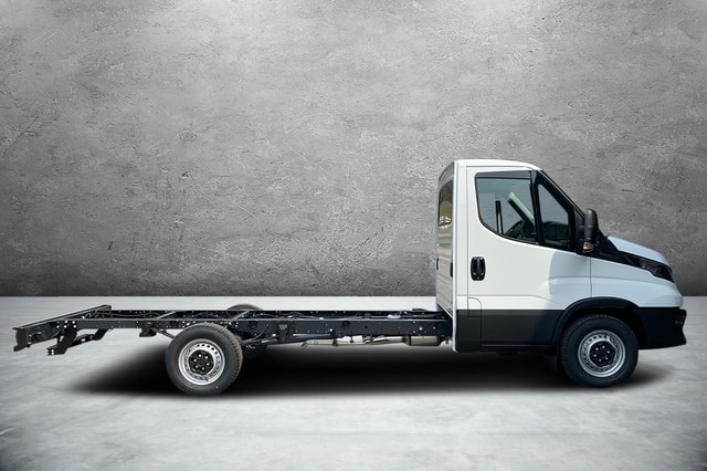 IVECO 35S16A8-image-1