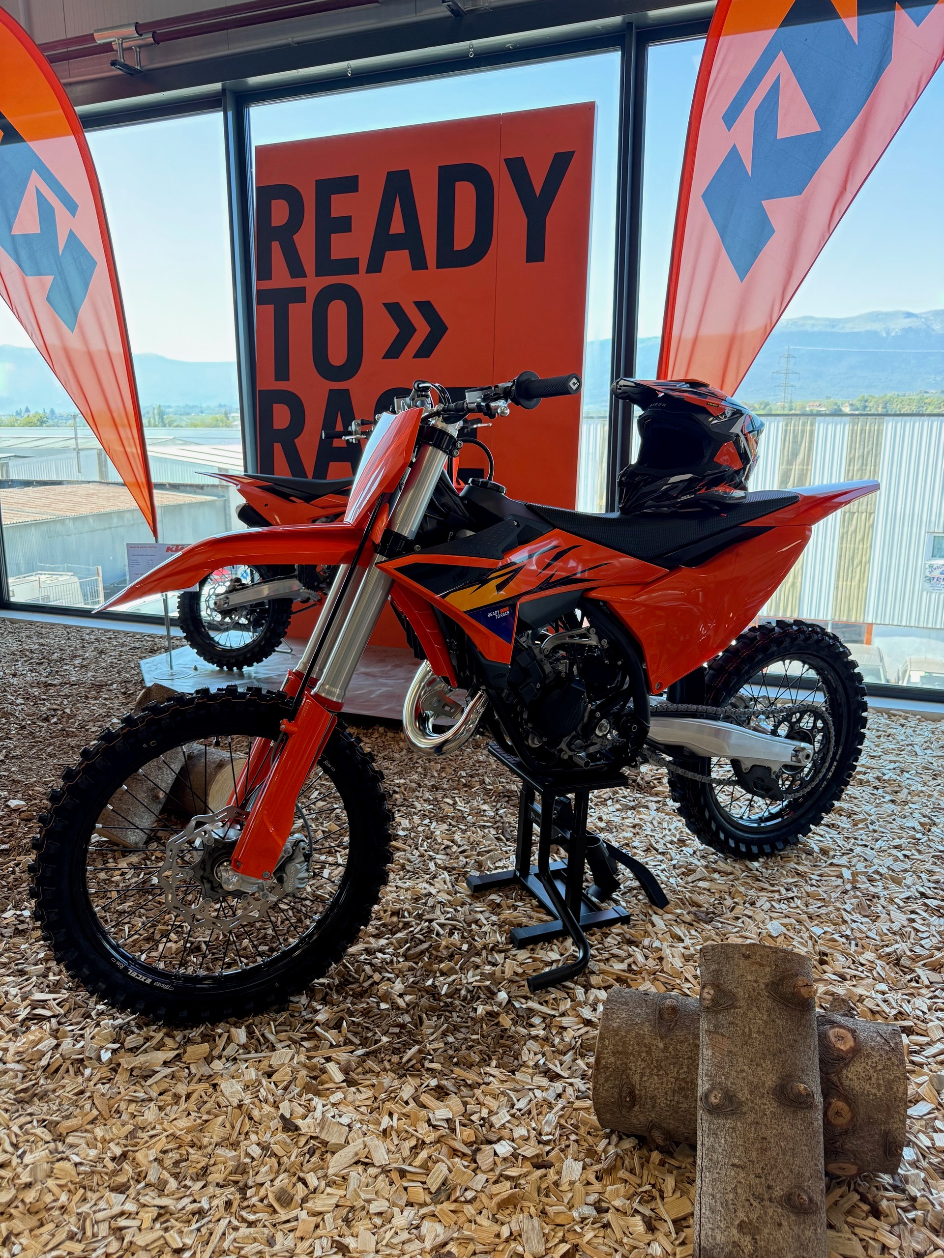 KTM 125 SX MY27-showroom-element-1