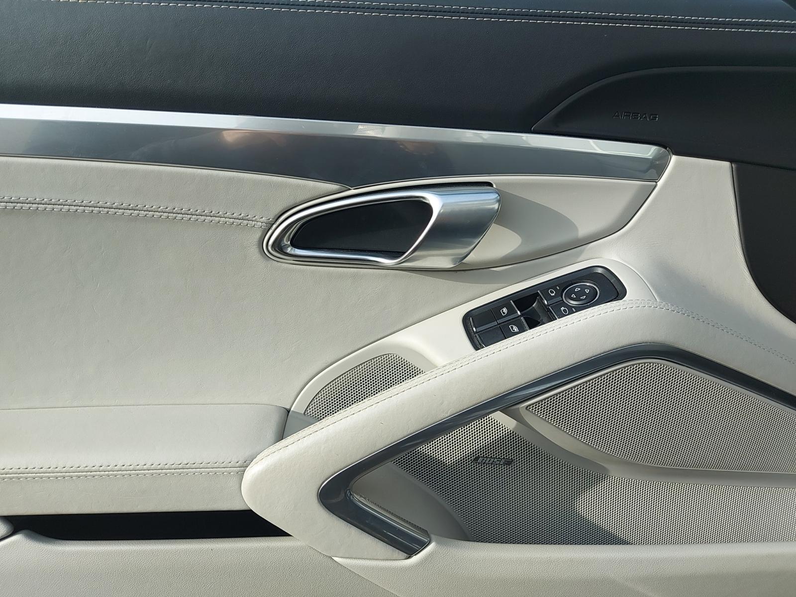 PORSCHE 718 Boxster 2.0 PDK-image-15