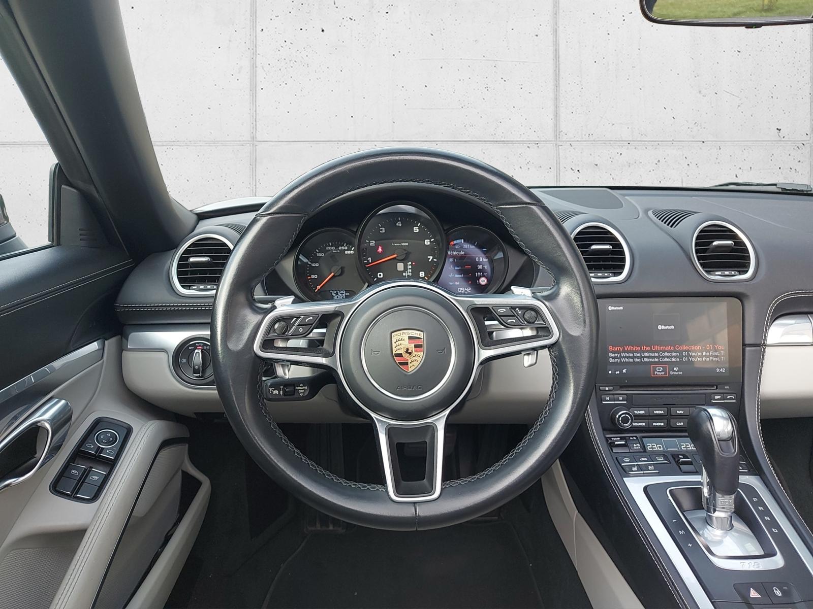 PORSCHE 718 Boxster 2.0 PDK-image-12