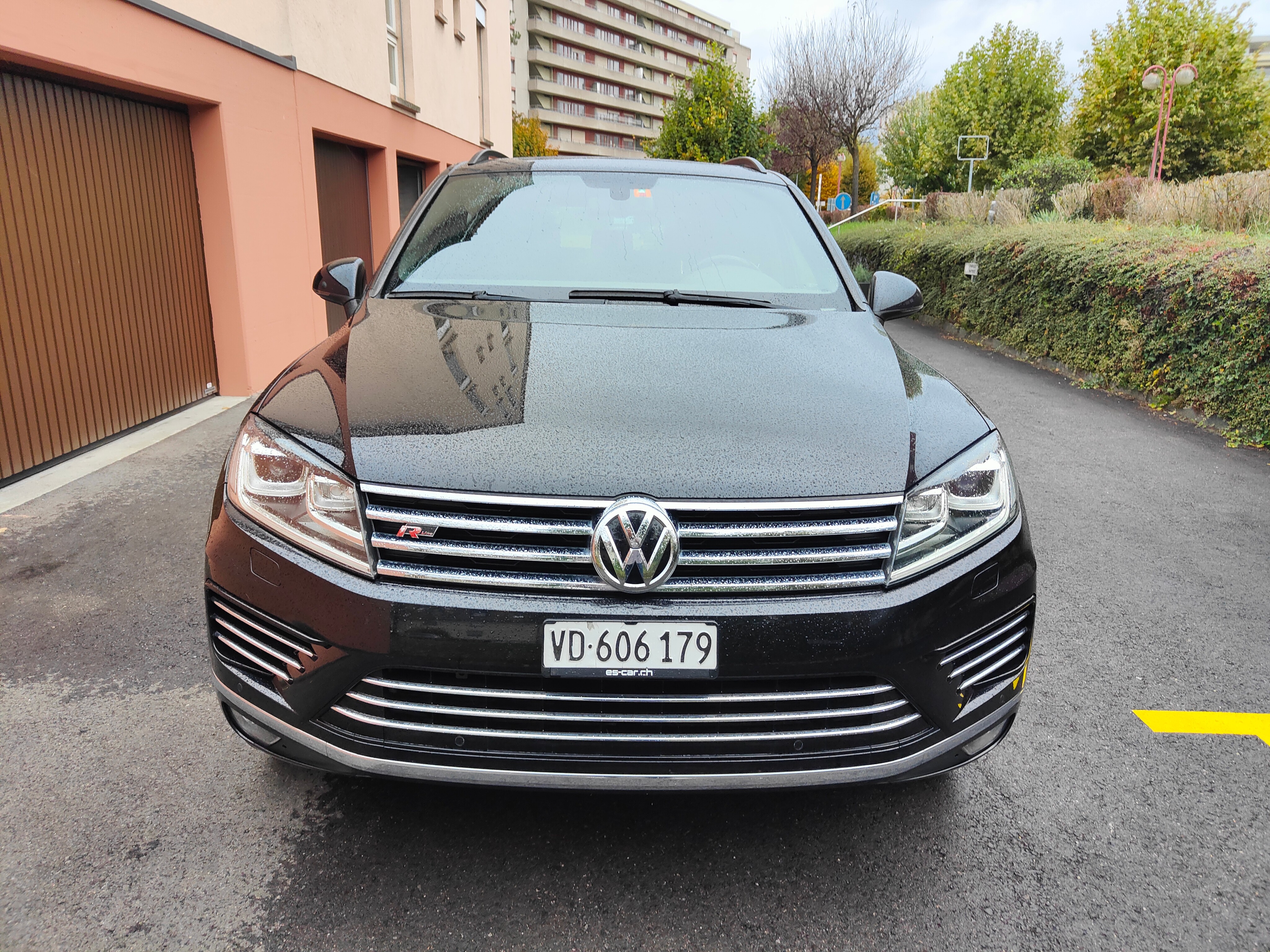 Car photo