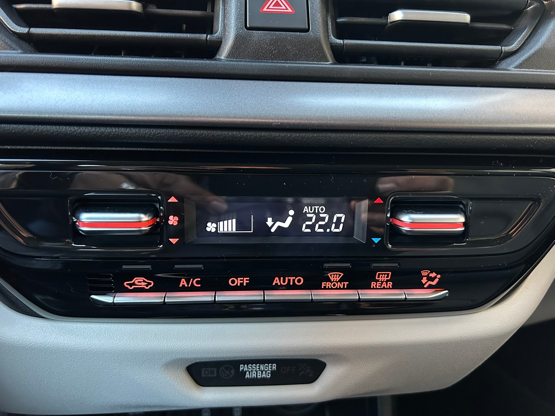 SUZUKI Swift 1.2 Compact Top Hybrid 4x4-image-12