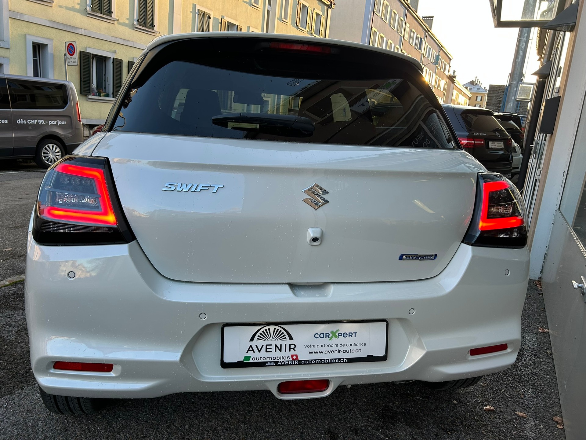 SUZUKI Swift 1.2 Compact Top Hybrid 4x4-image-5