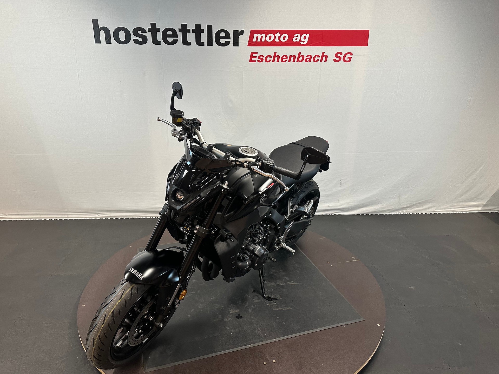 YAMAHA MT-09-showroom-element-2