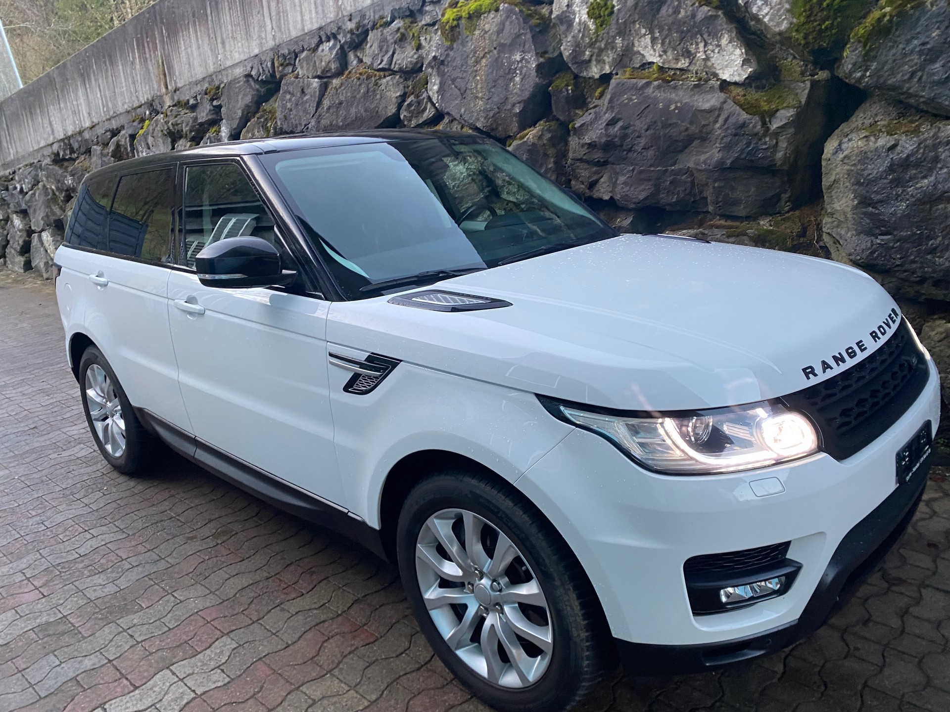 LAND ROVER RANGE ROVER SPORT-image-6