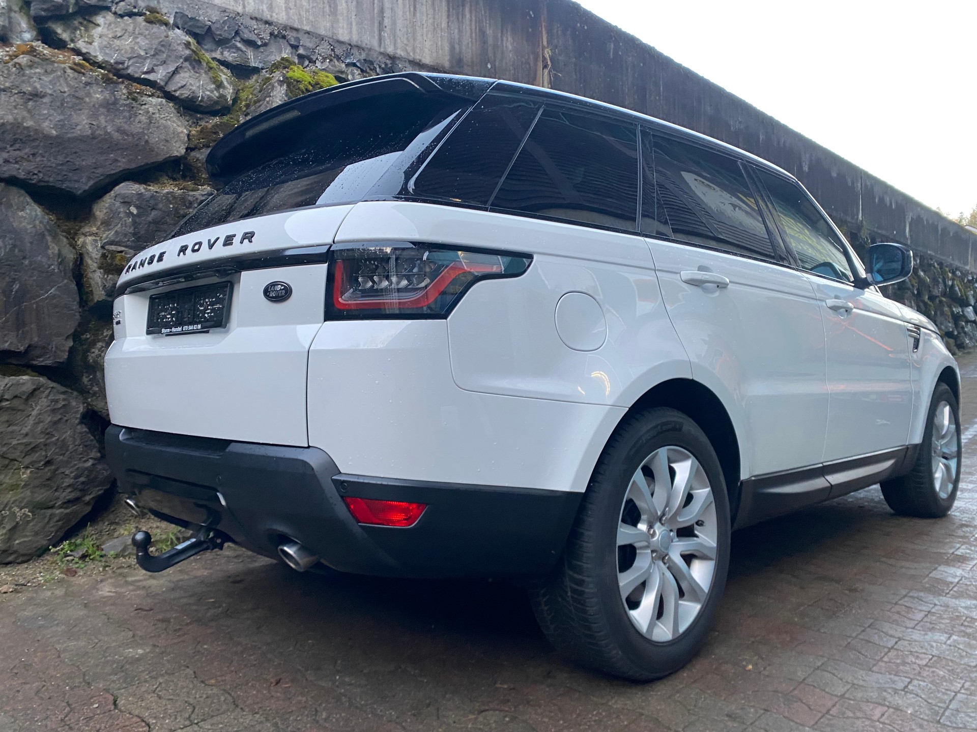 LAND ROVER RANGE ROVER SPORT-image-3