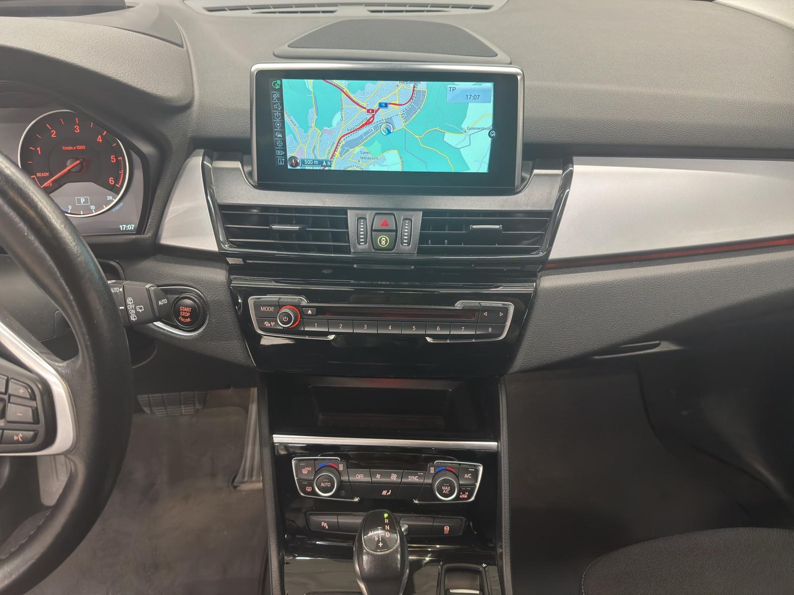 BMW 218d xDrive Gran Tourer-image-11