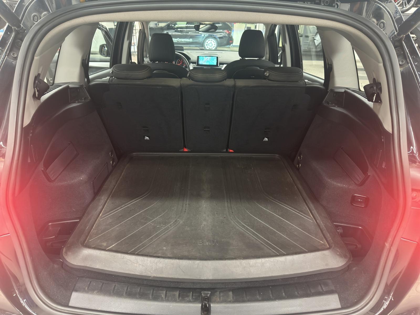 BMW 218d xDrive Gran Tourer-image-18