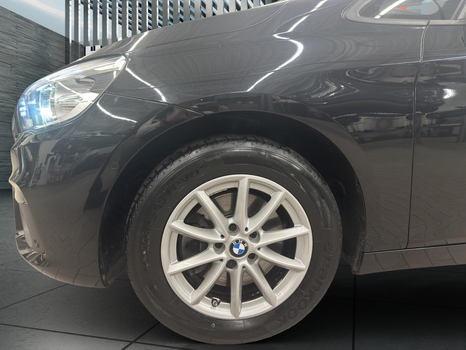 BMW 218d xDrive Gran Tourer-image-8