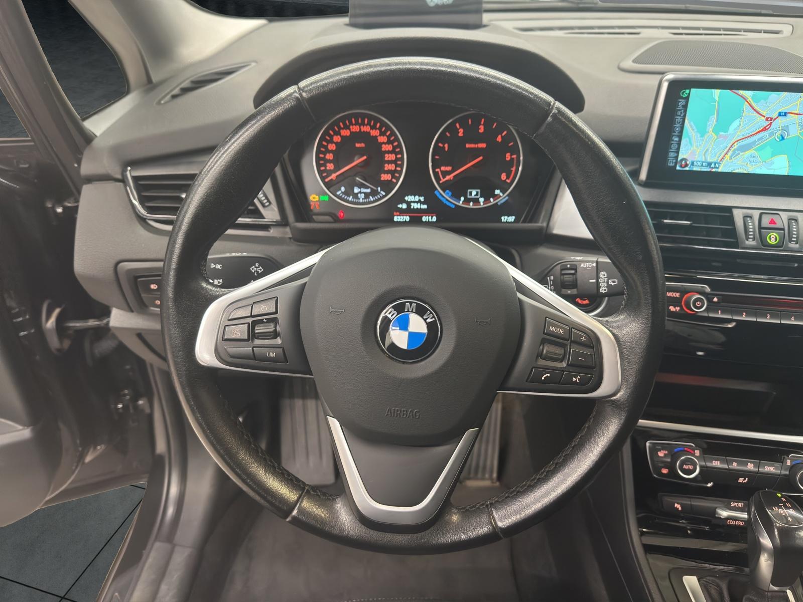 BMW 218d xDrive Gran Tourer-image-10