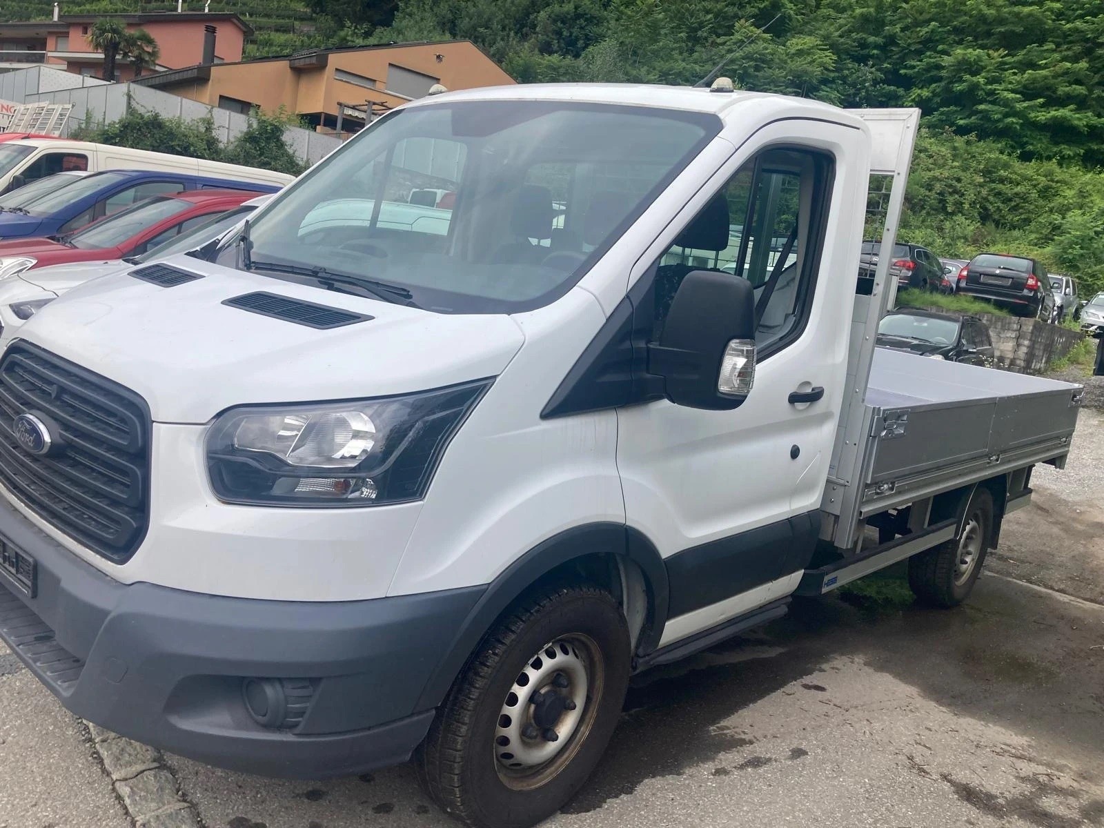 FORD Transit 350 L2 Ambiente 2.0 TDCi 130 RWD-image-1