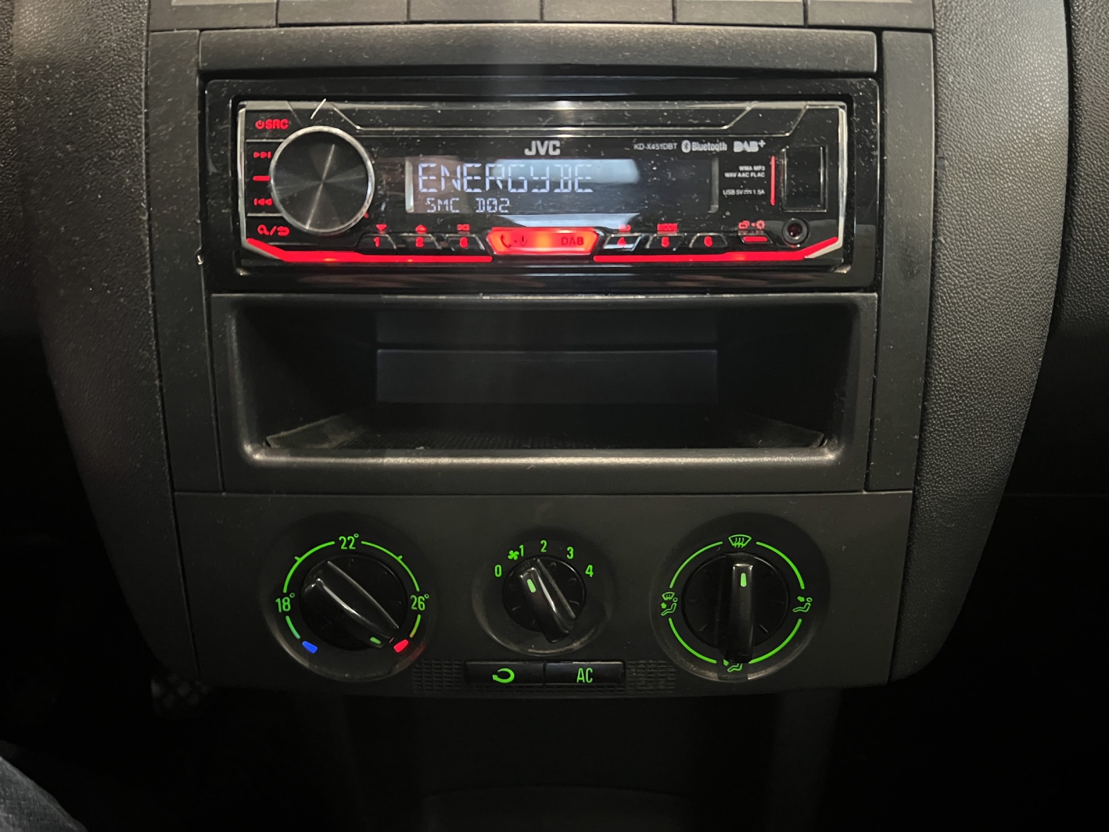 SKODA Fabia 1.4 16V Comfort-image-9