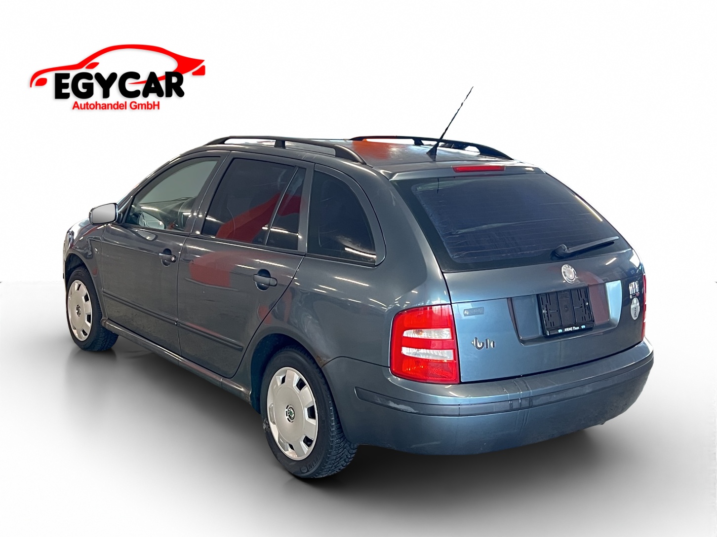 SKODA Fabia 1.4 16V Comfort-image-4