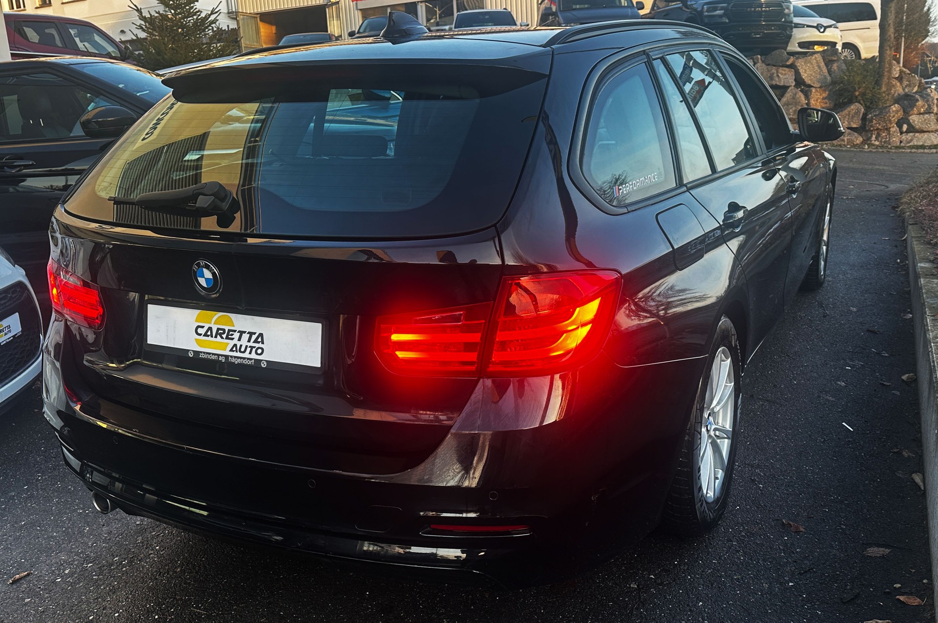 BMW 318d Touring Steptronic-image-6