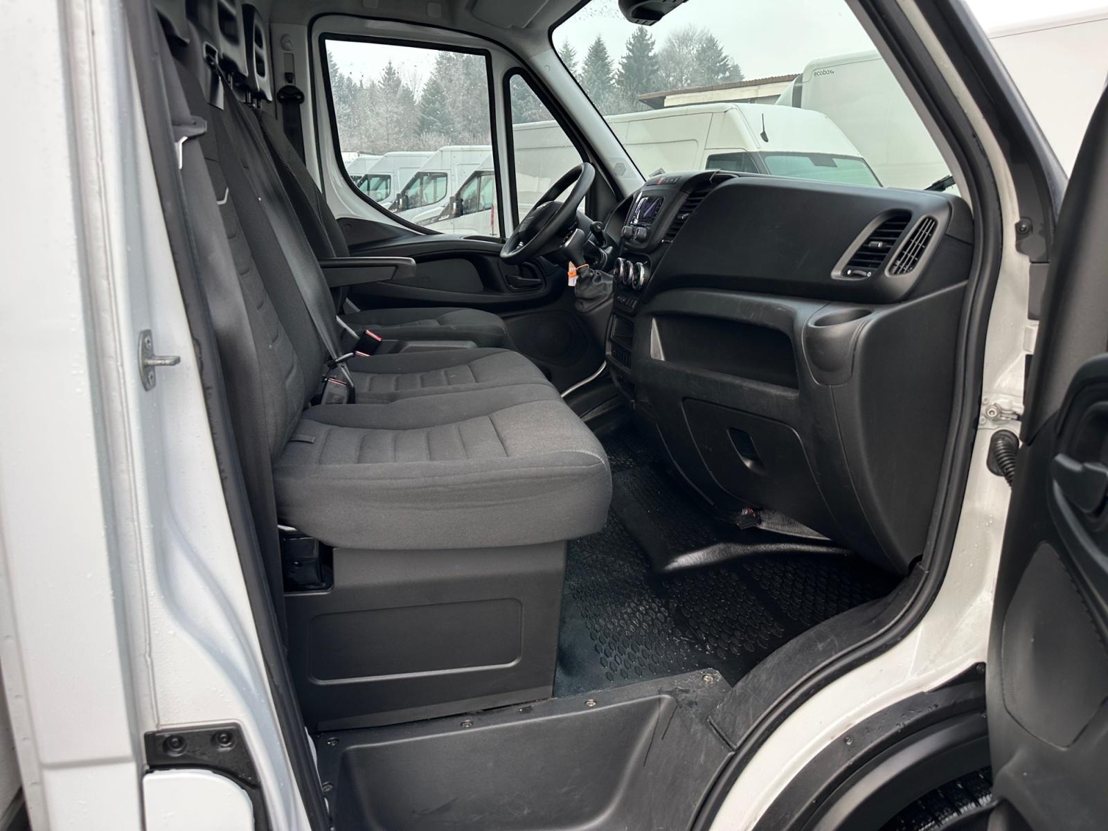 IVECO 35 S 16 A8 Koffer/ Hebebühne-image-12