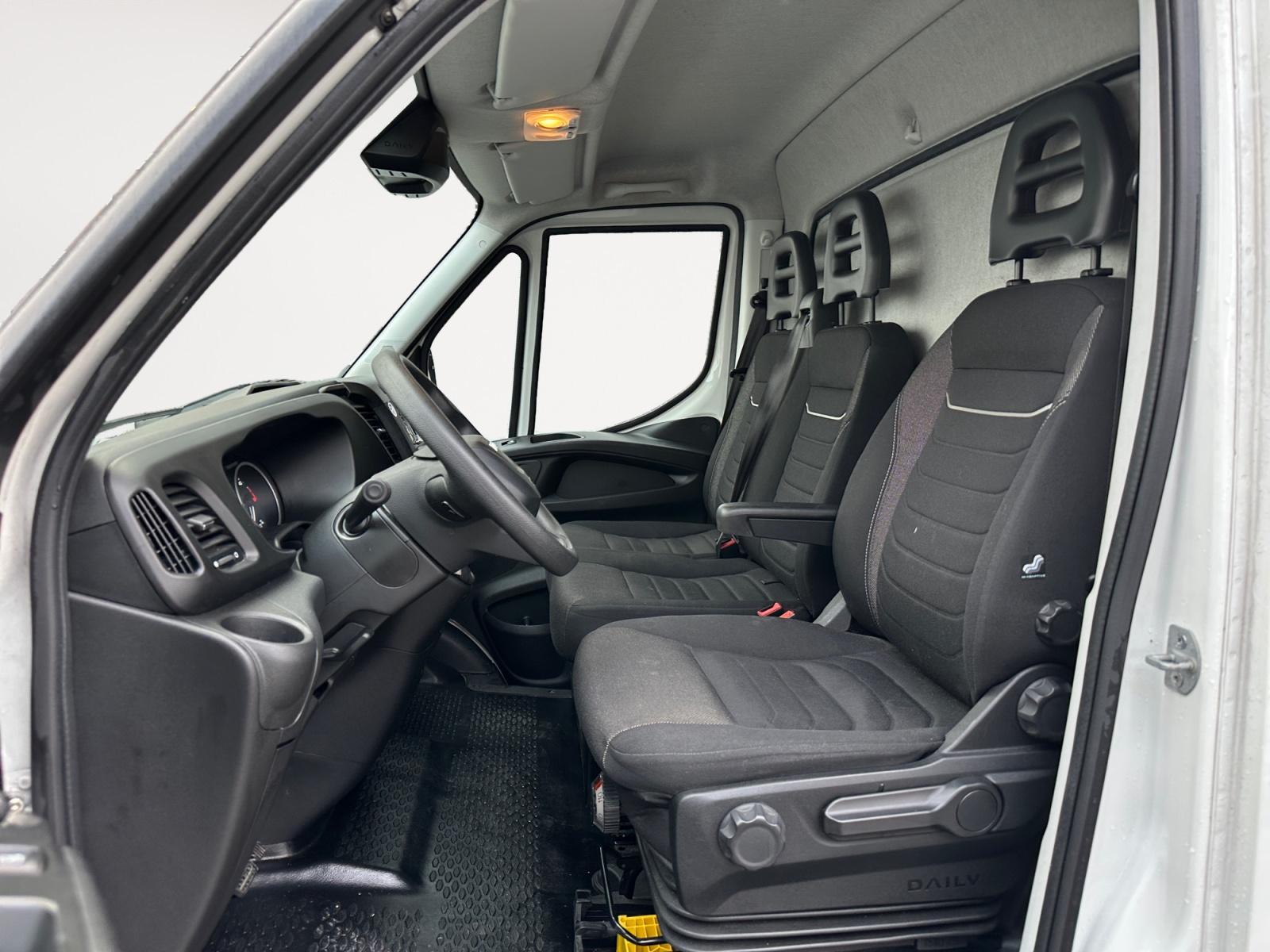 IVECO 35 S 16 A8 Koffer/ Hebebühne-image-8