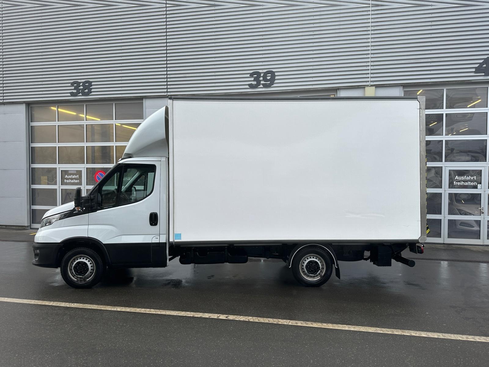 IVECO 35 S 16 A8 Koffer/ Hebebühne-image-1