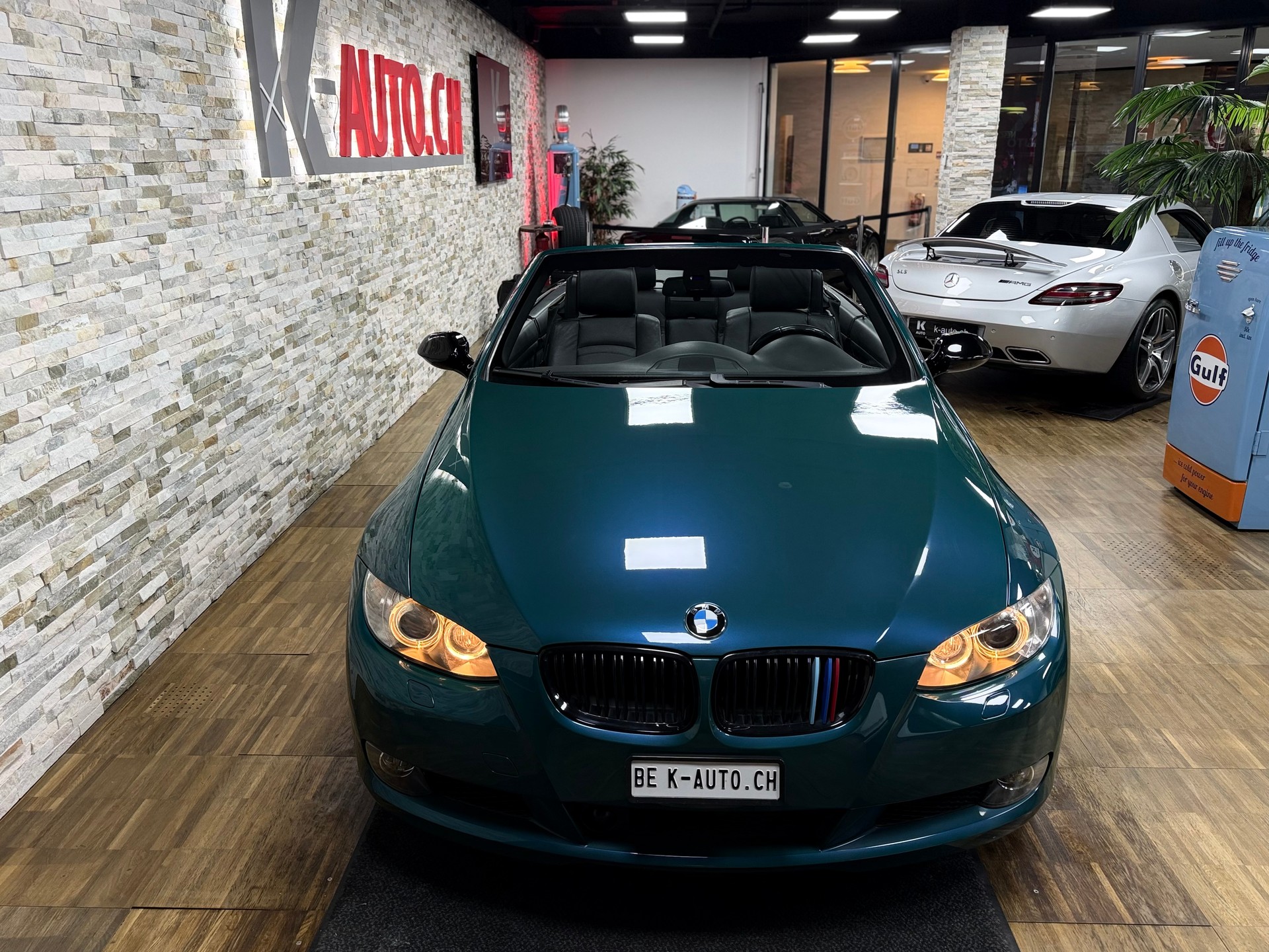 BMW 335i Cabriolet-image-7