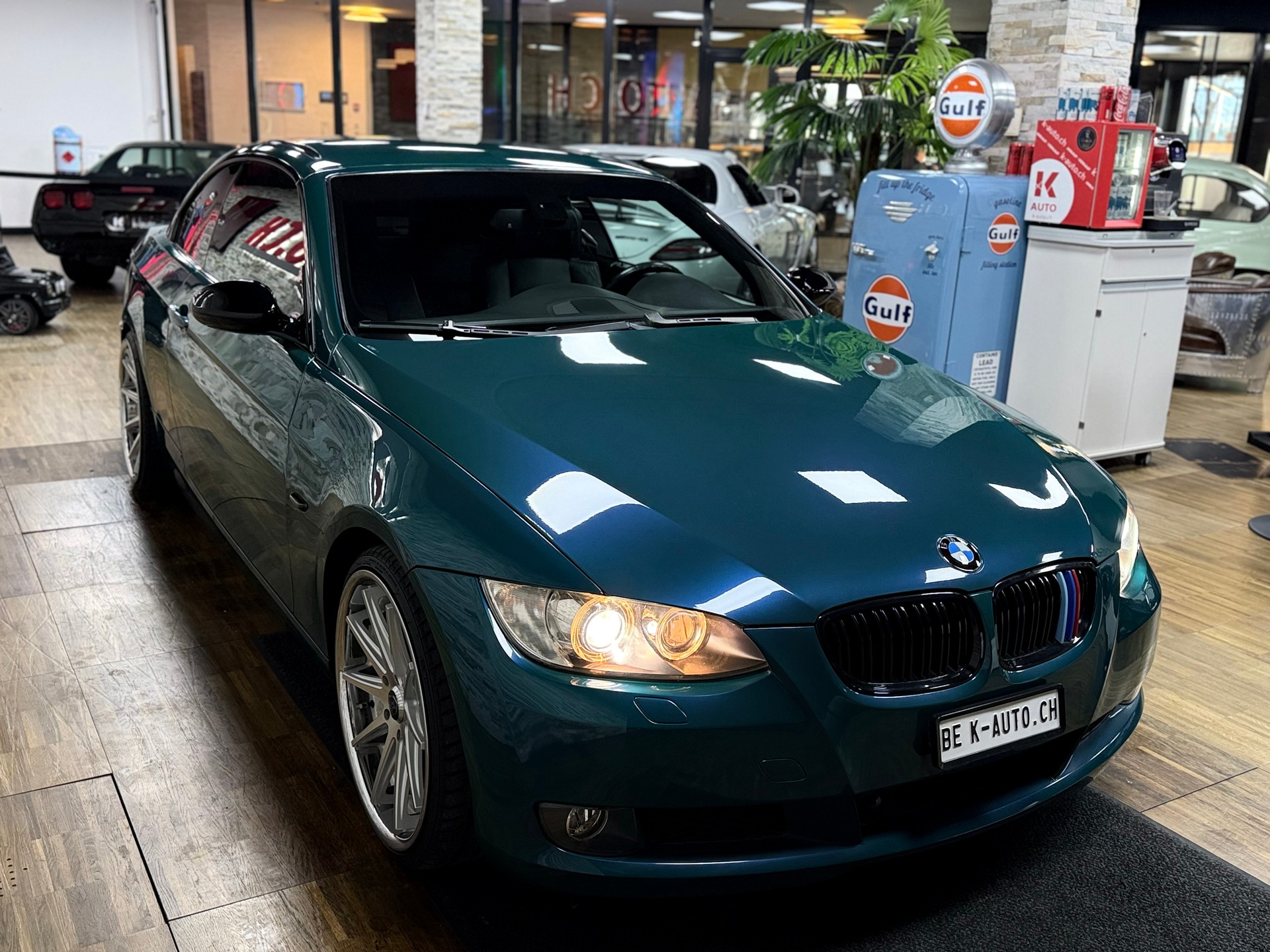 BMW 335i Cabriolet-image-8